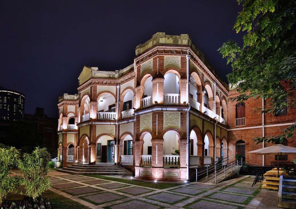 知事官邸生活館<div class="us-btn-style_11">Former Tainan Magistrate Residence</div>